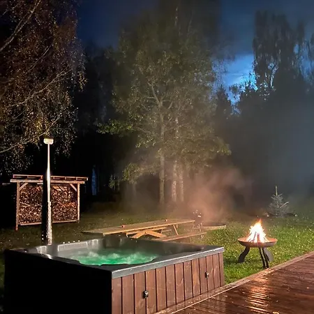 Salminu Pirtsmaja Ar Relaksejosu Ballu * Pastva Barbern